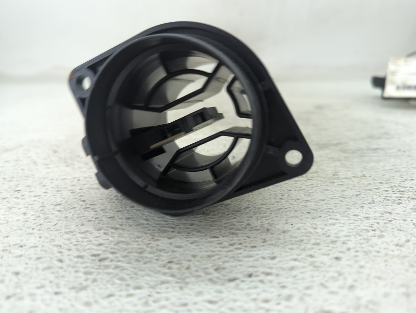 2018-2022 Volkswagen Tiguan Mass Air Flow Meter Maf 1487317 - Oemusedautoparts1.com