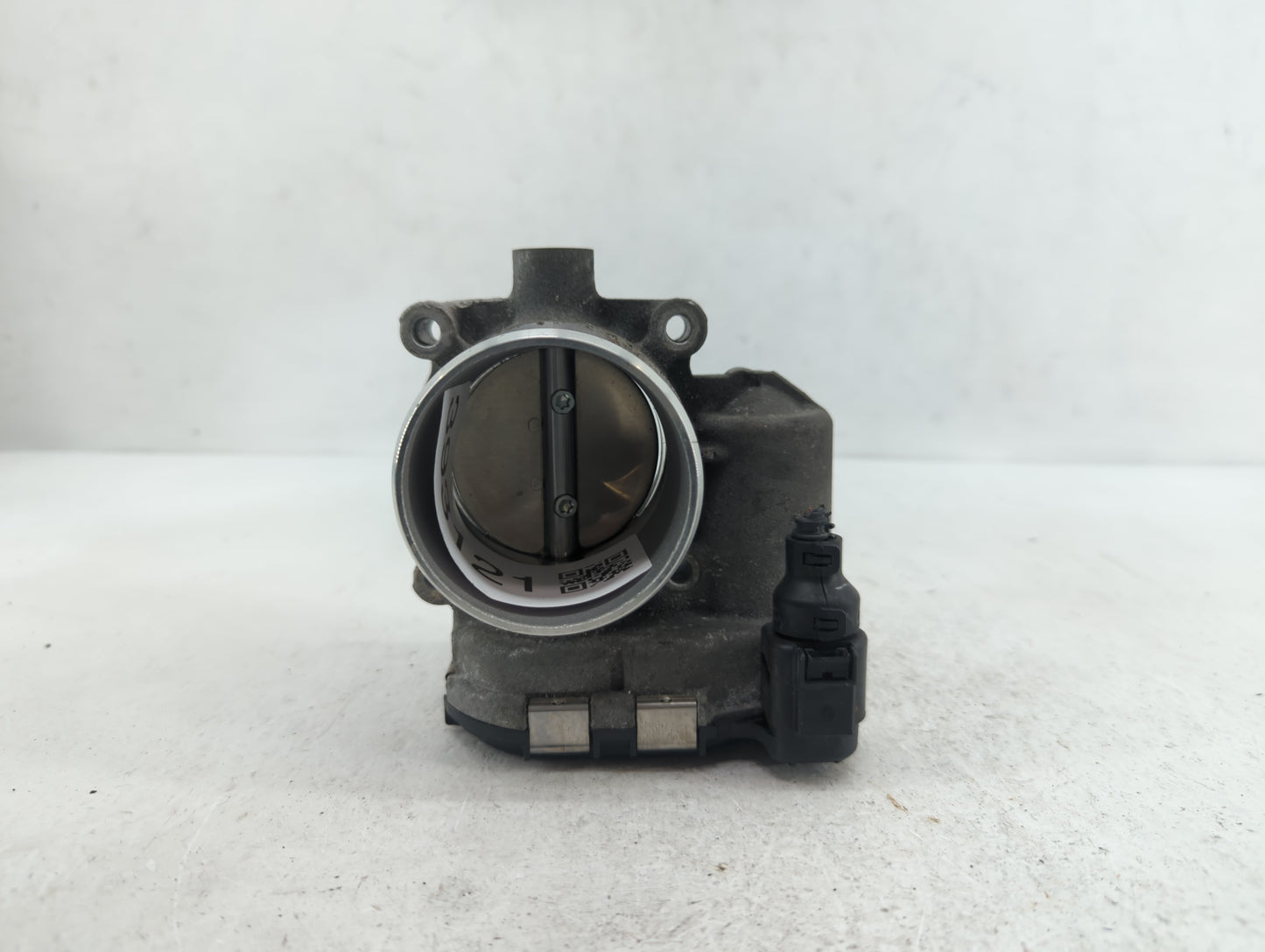 2018-2019 Volkswagen Tiguan Throttle Body P/N:06K 133 062 AG 06K 133 062 AN Fits Fits 2018 2019 OEM Used Auto Parts - Oemuse
