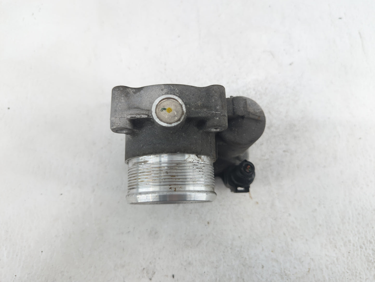 2018-2019 Volkswagen Tiguan Throttle Body P/N:06K 133 062 AG 06K 133 062 AN Fits Fits 2018 2019 OEM Used Auto Parts - Oemuse