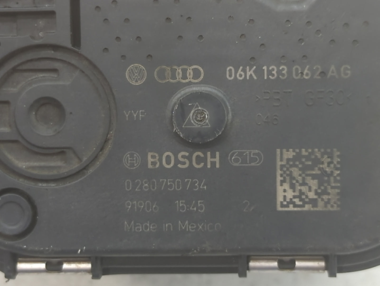 2018-2022 Volkswagen Tiguan Throttle Body P/N:0 280 750 734 06K 133 062 AG Fits Fits 2018 2019 2020 2021 2022 OEM Used Auto 