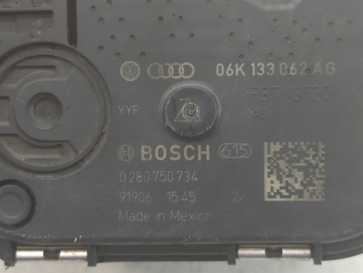 2018-2022 Volkswagen Tiguan Throttle Body P/N:0 280 750 734 06K 133 062 AG Fits Fits 2018 2019 2020 2021 2022 OEM Used Auto 