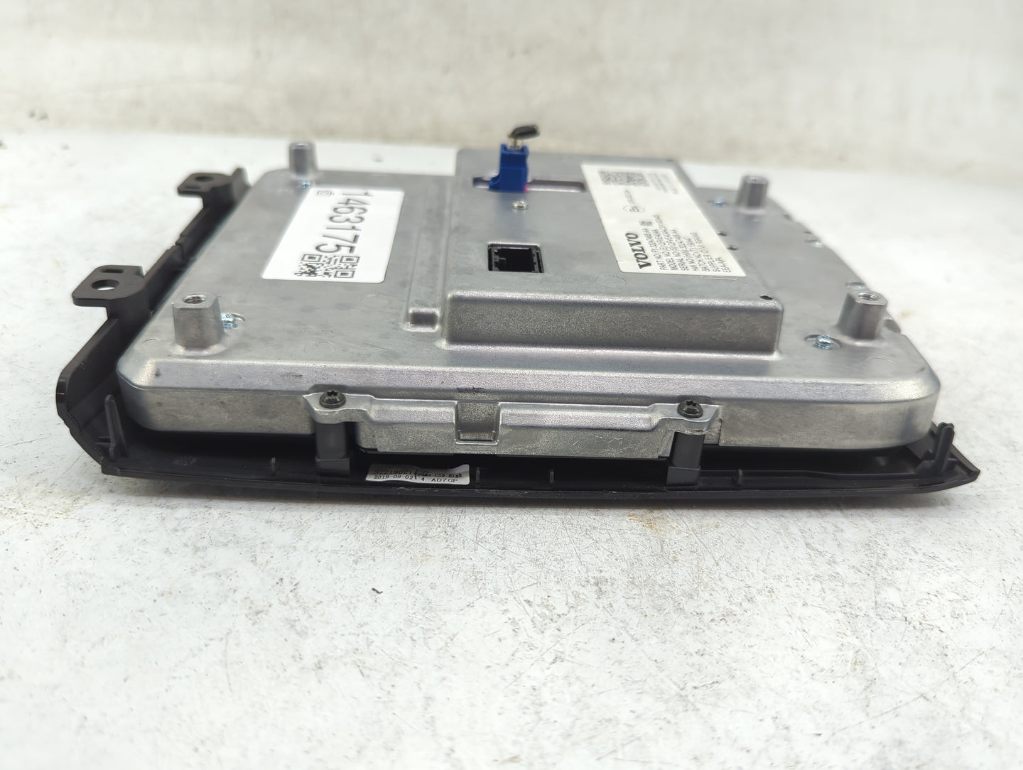 2019-2020 Volvo S60 Information Display Screen - Oemusedautoparts1.com