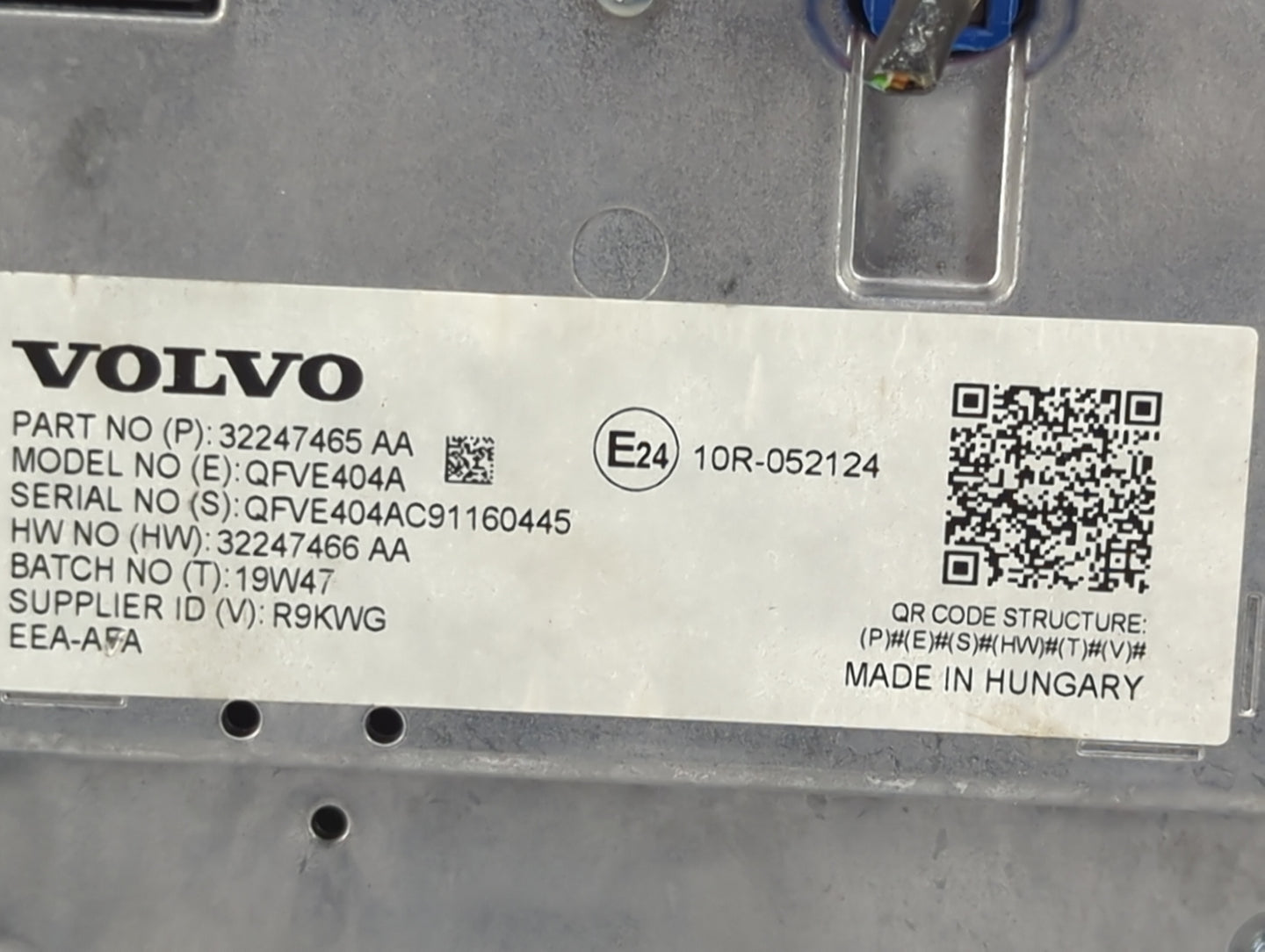 2019-2020 Volvo S60 Information Display Screen - Oemusedautoparts1.com