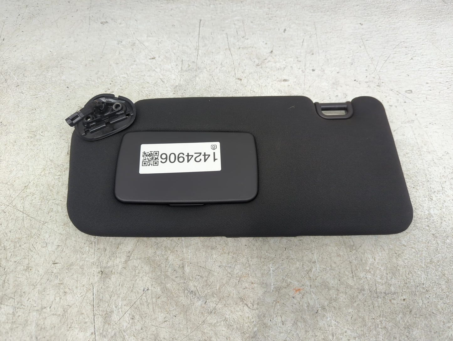 2019 Volvo Wx Sun Visor Shade Replacement Driver Left Mirror Fits OEM Used Auto Parts - Oemusedautoparts1.com