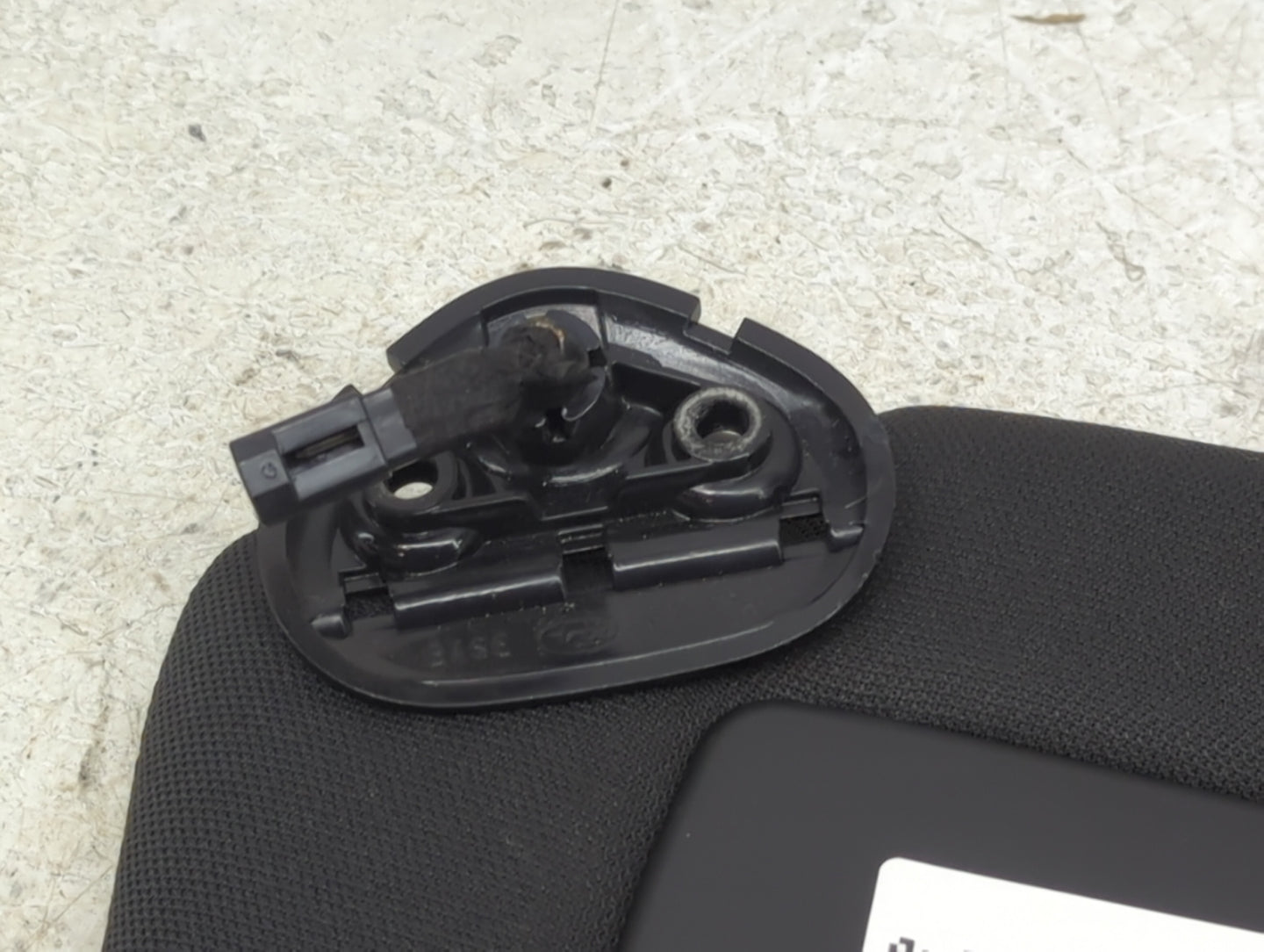 2019 Volvo Wx Sun Visor Shade Replacement Driver Left Mirror Fits OEM Used Auto Parts - Oemusedautoparts1.com
