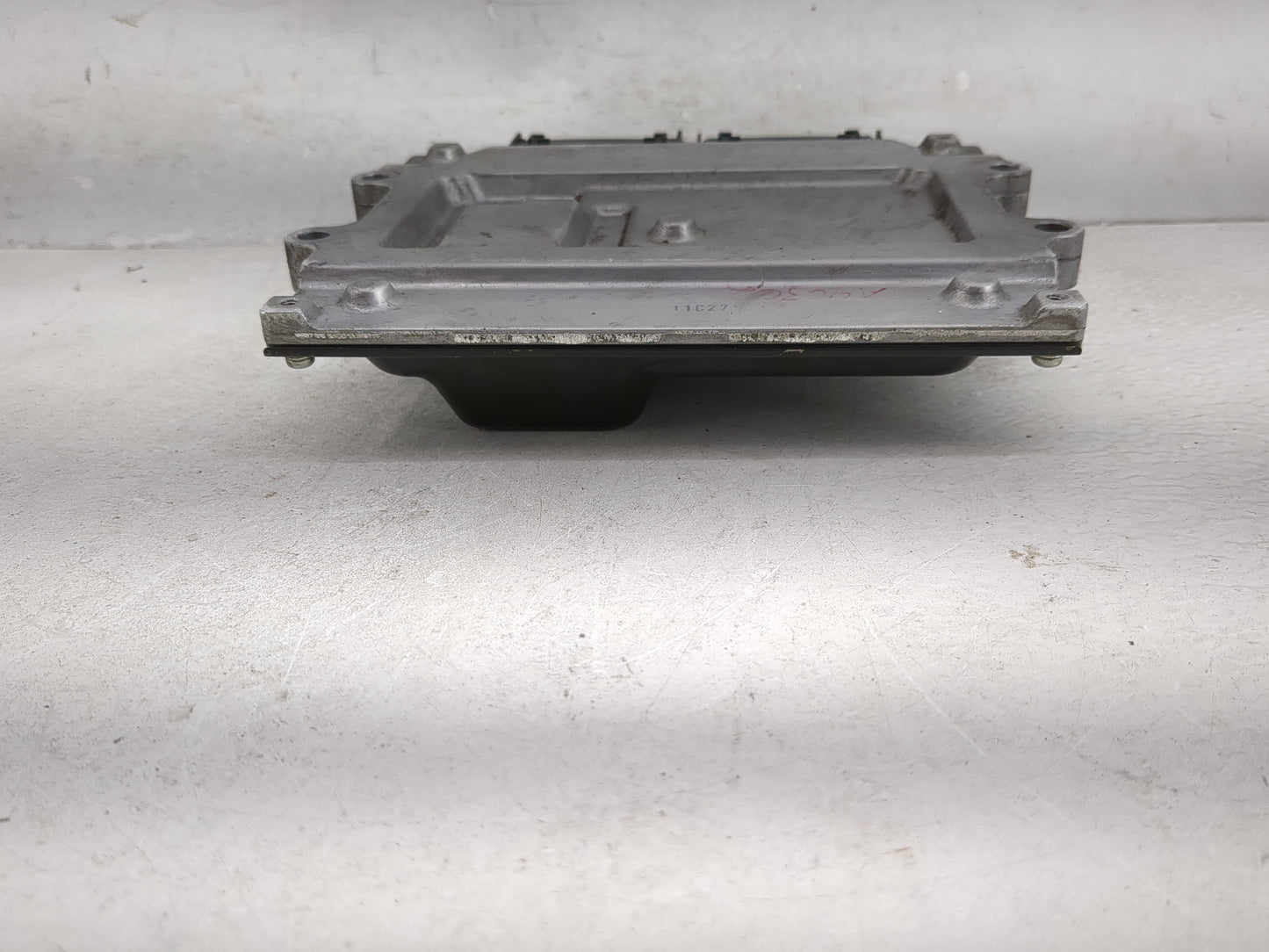 2019-2020 Volvo Xc40 PCM Engine Control Computer ECU ECM PCU OEM P/N:32242004 Fits Fits 2018 2019 2020 2021 OEM Used Auto Pa