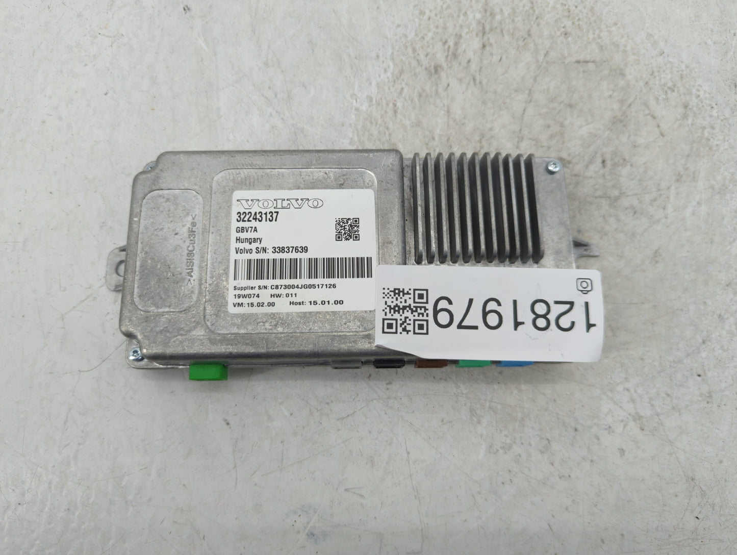 2019 Volvo Xc60 Radio AM FM Cd Player Receiver Replacement P/N:32243137 Fits OEM Used Auto Parts - Oemusedautoparts1.com