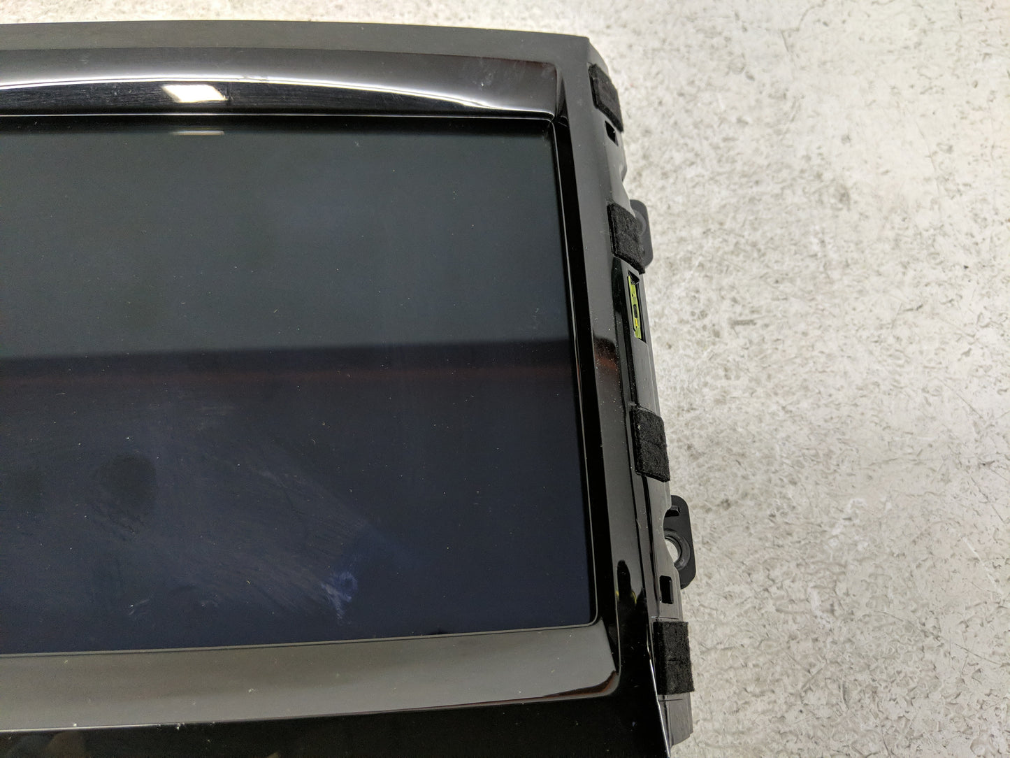2019-2020 Volvo Xc60 Information Display Screen - Oemusedautoparts1.com