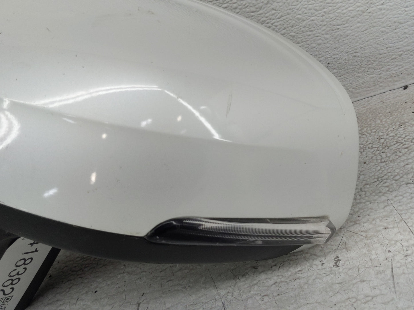 2018-2021 Volvo Xc60 Driver Side View Mirror - Left Door Mirror OEM Used - Oemusedautoparts1.com