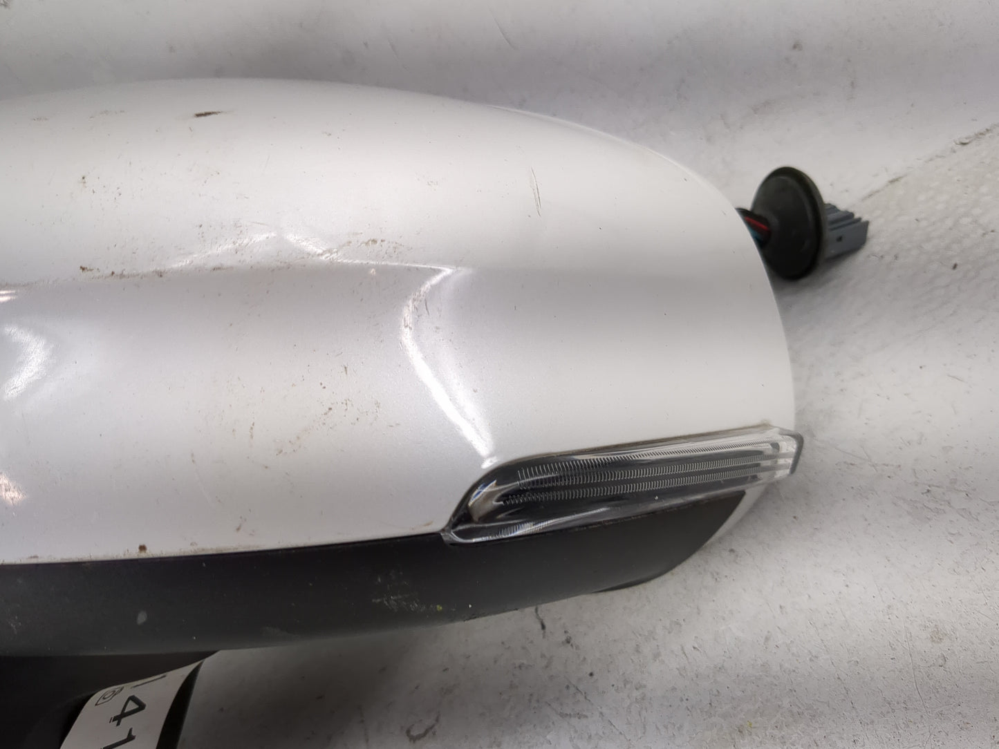 2018-2021 Volvo Xc60 Driver Side View Mirror - Left Door Mirror OEM Used - Oemusedautoparts1.com