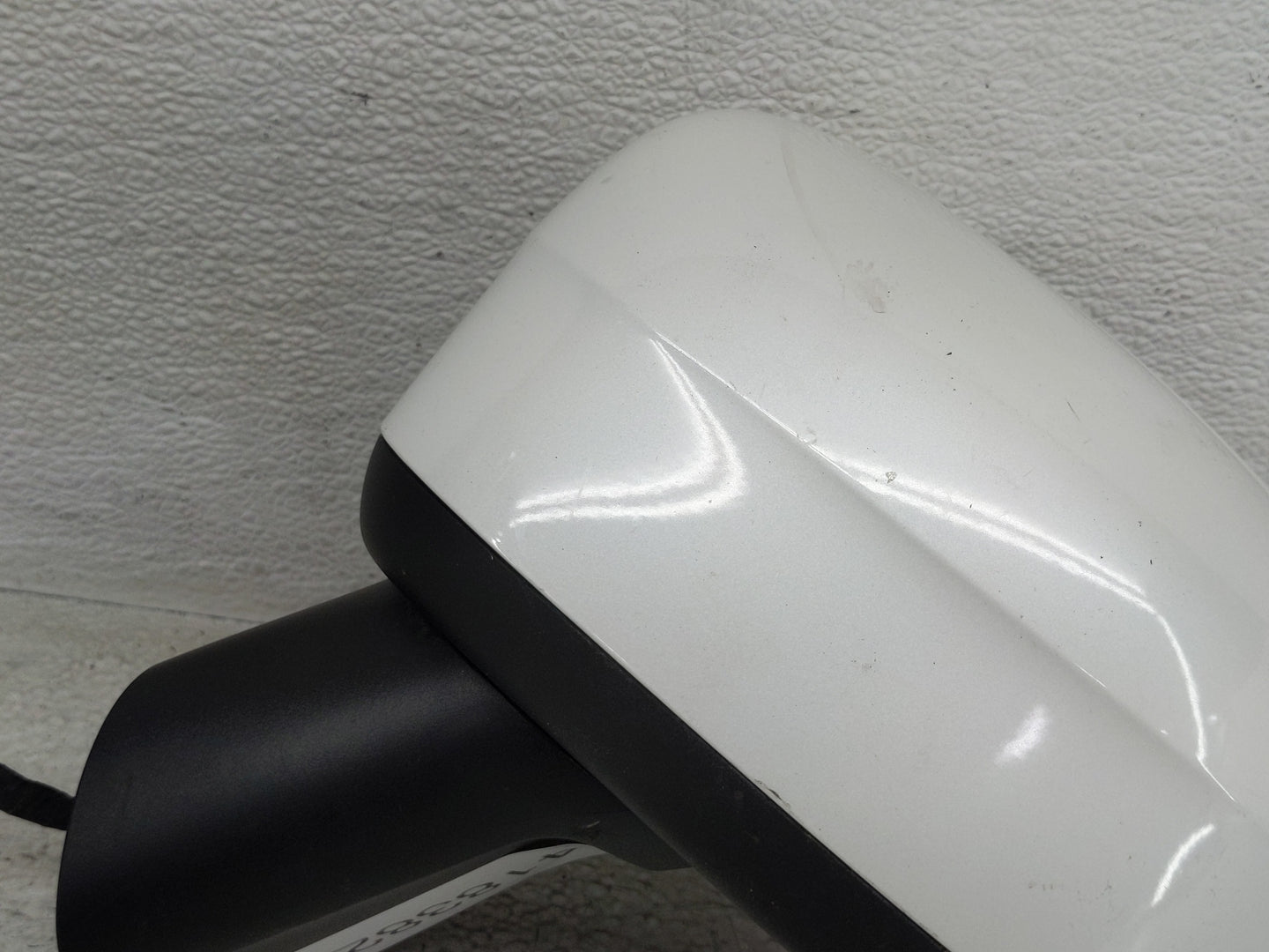 2018-2021 Volvo Xc60 Driver Side View Mirror - Left Door Mirror OEM Used - Oemusedautoparts1.com