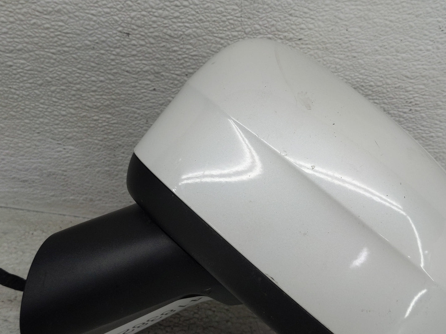 2018-2021 Volvo Xc60 Driver Side View Mirror - Left Door Mirror OEM Used - Oemusedautoparts1.com