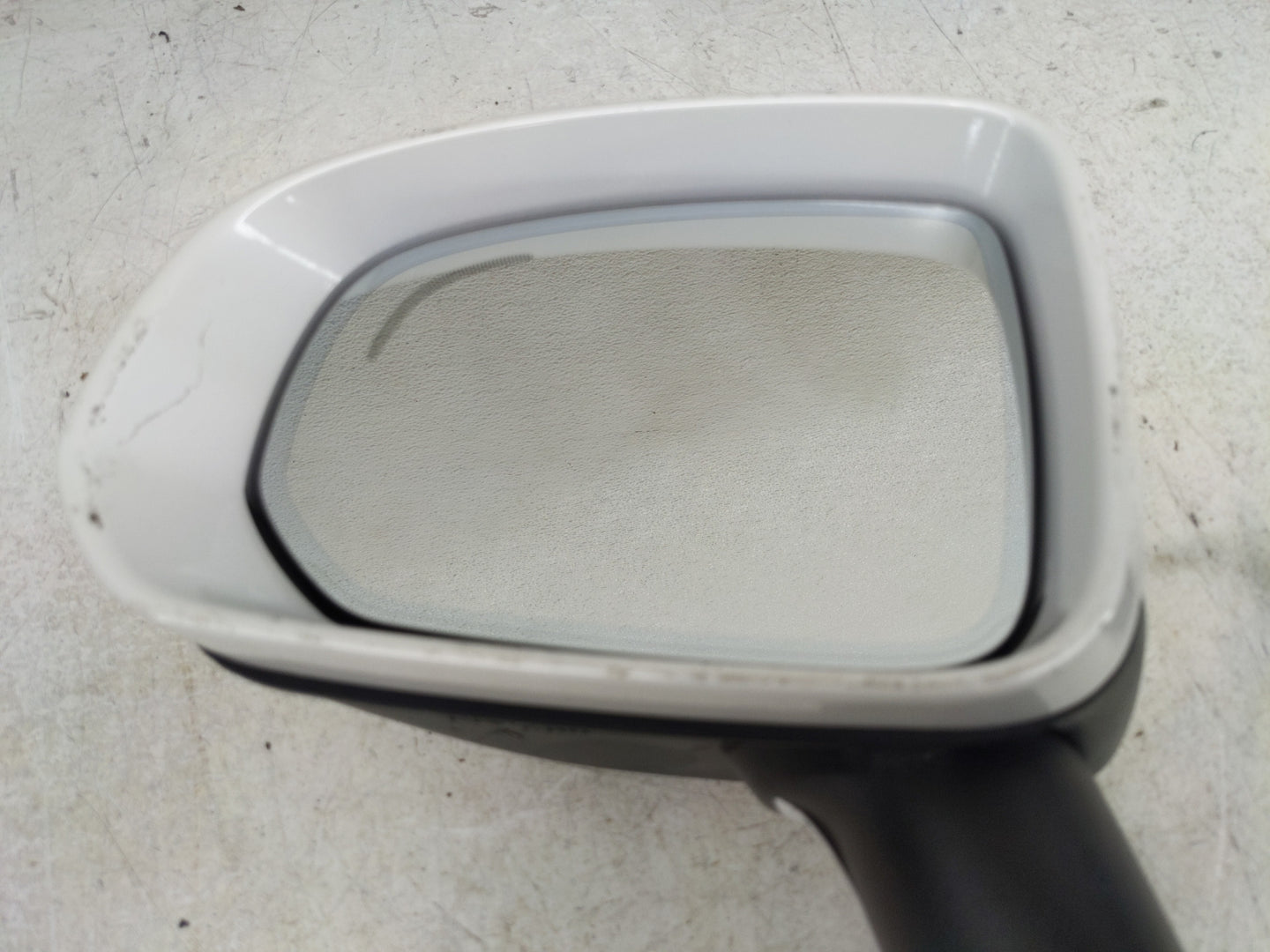 2018-2021 Volvo Xc60 Driver Side View Mirror - Left Door Mirror OEM Used - Oemusedautoparts1.com