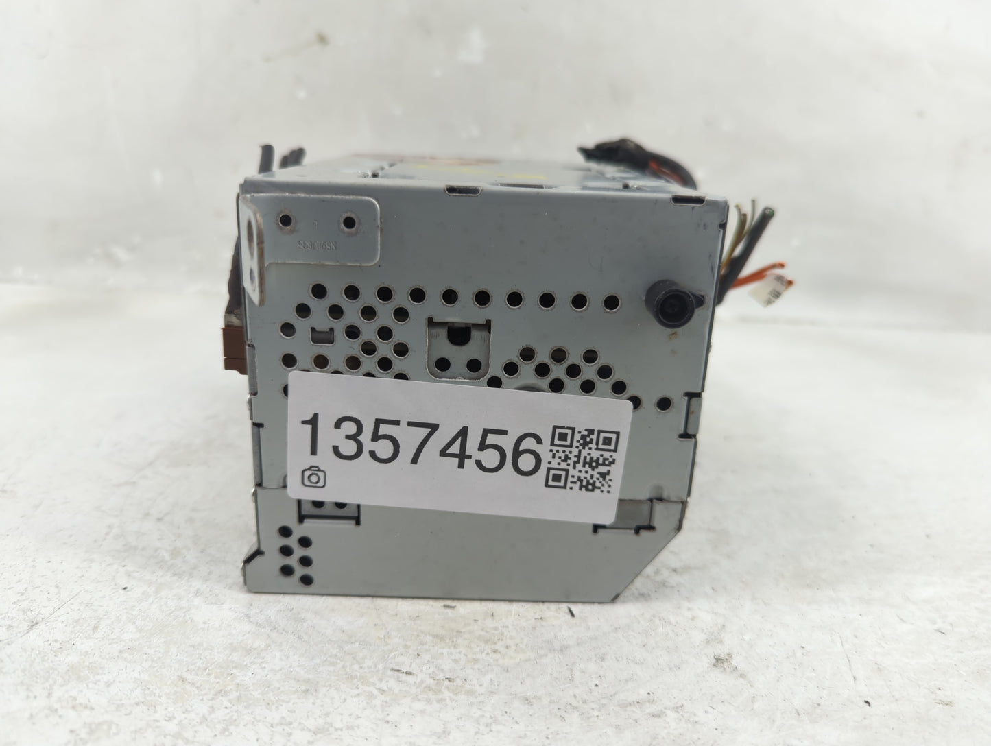 2019-2021 Volvo Xc90 Radio AM FM Cd Player Receiver Replacement P/N:P32247695AA Fits Fits 2019 2020 2021 OEM Used Auto Parts