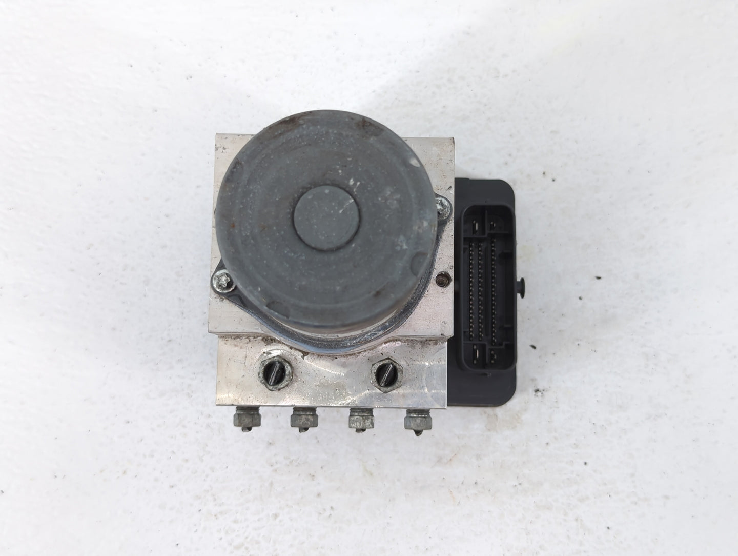 2020 Acura Mdx ABS Pump Control Module Replacement P/N:57110-TYS-A710-M1 Fits OEM Used Auto Parts - Oemusedautoparts1.com