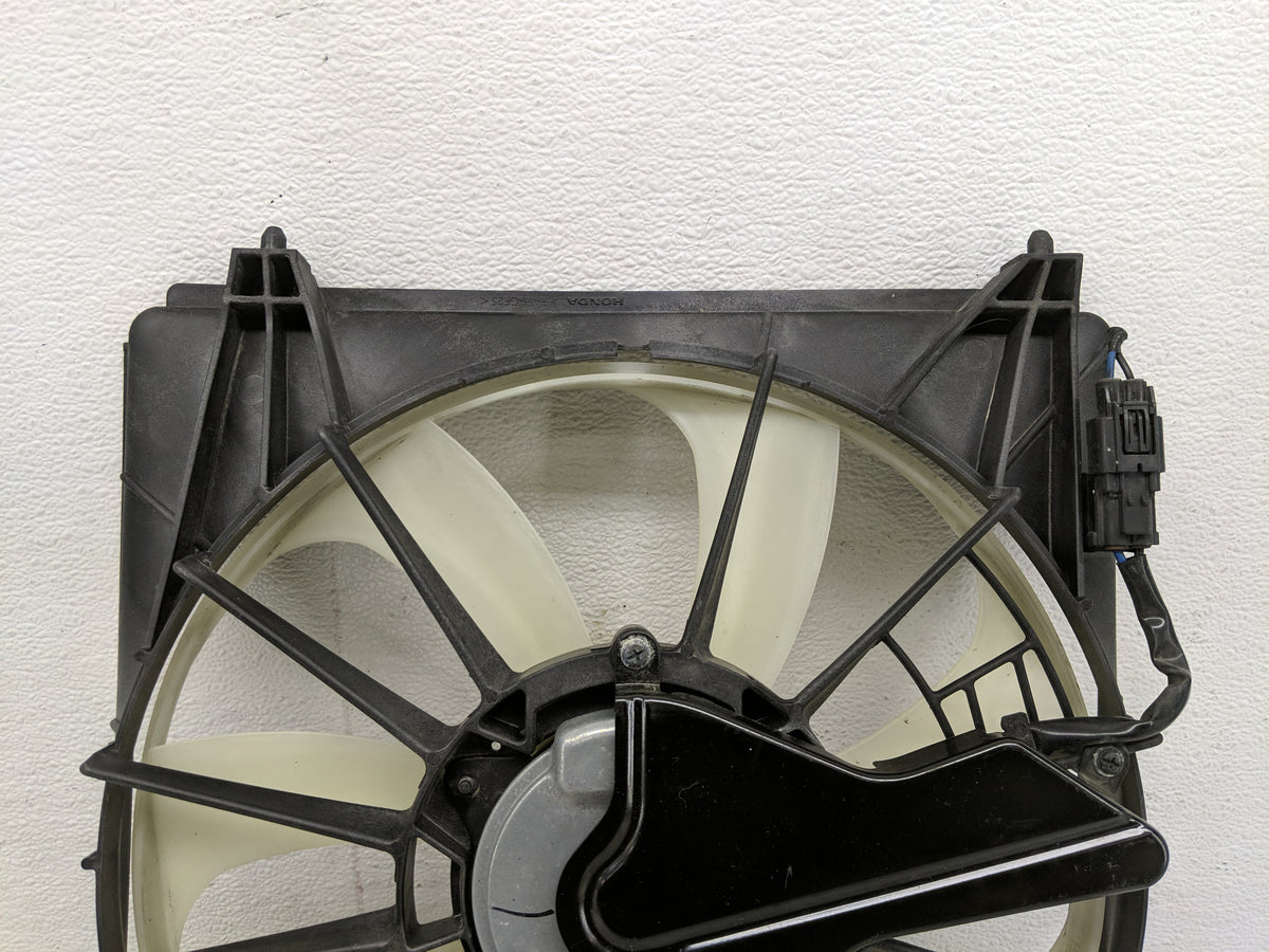 2015-2020 Acura Tlx Electric Radiator Cooling Fan Motor Assembly P/N:386165J2A01 Fits Fits 2015 2016 2017 2018 2019 2020 OEM