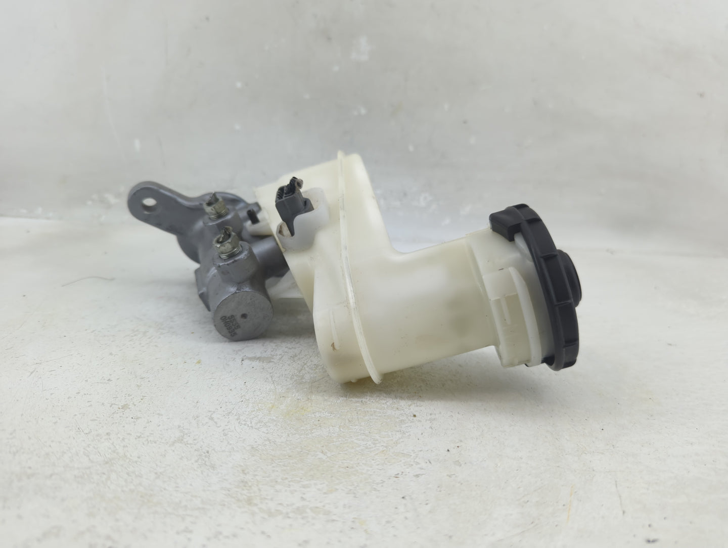 2015-2020 Acura Tlx Brake Master Cylinder - Oemusedautoparts1.com