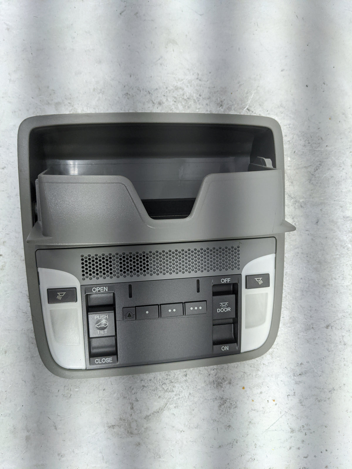2015-2020 Acura Tlx Overhead Console W/rear Climate Control Gray - Oemusedautoparts1.com