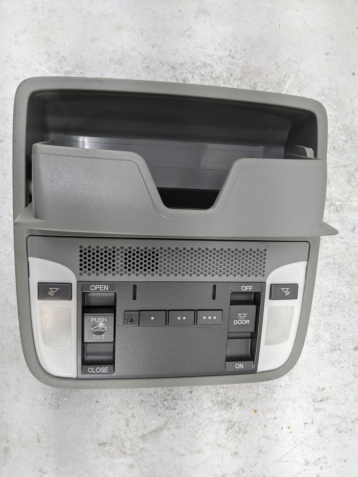 2015-2020 Acura Tlx Overhead Console W/rear Climate Control Gray - Oemusedautoparts1.com