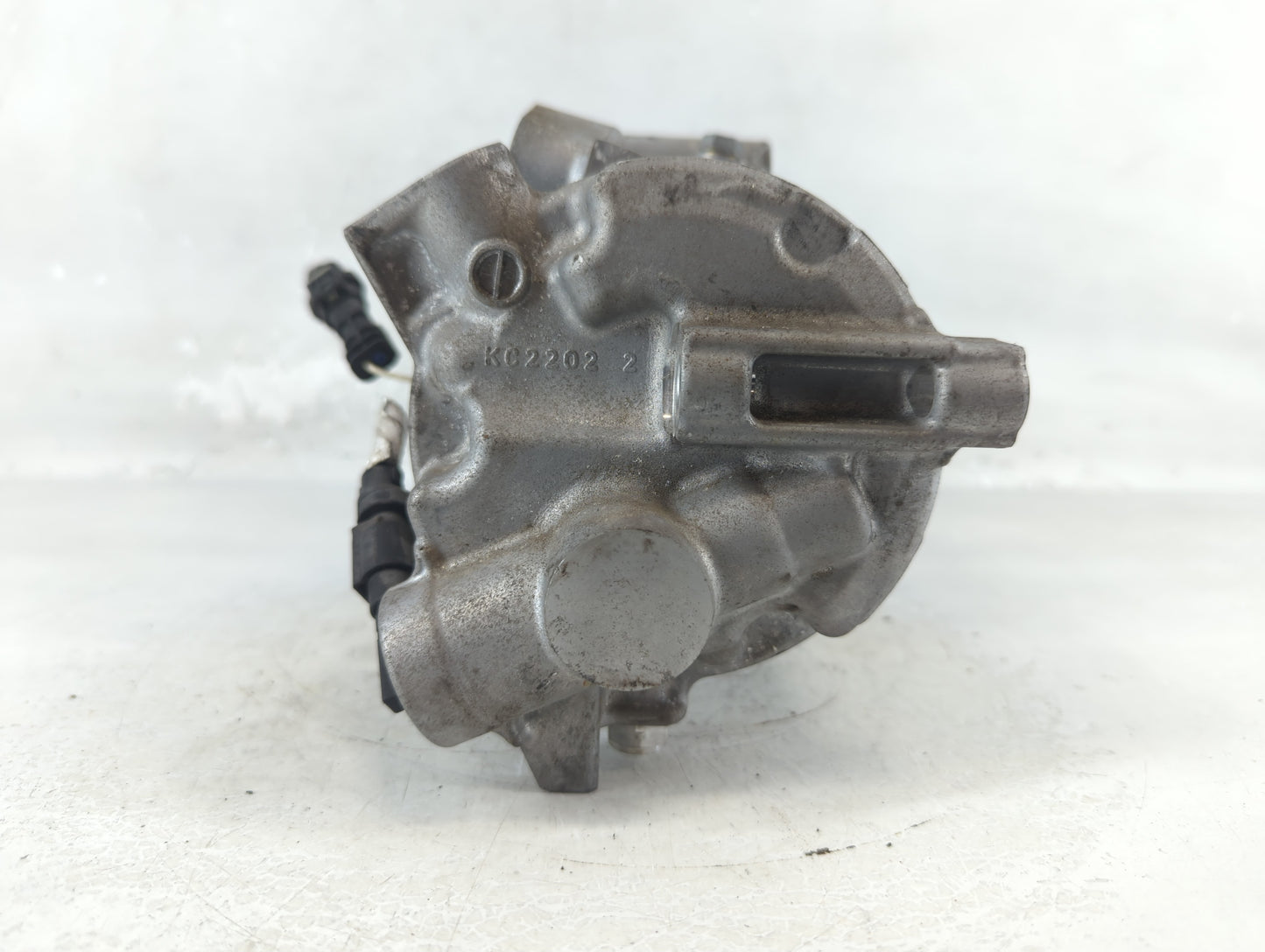 2017-2017 Alfa Romeo Giulia Air Conditioning A/c Ac Compressor Oem - Oemusedautoparts1.com