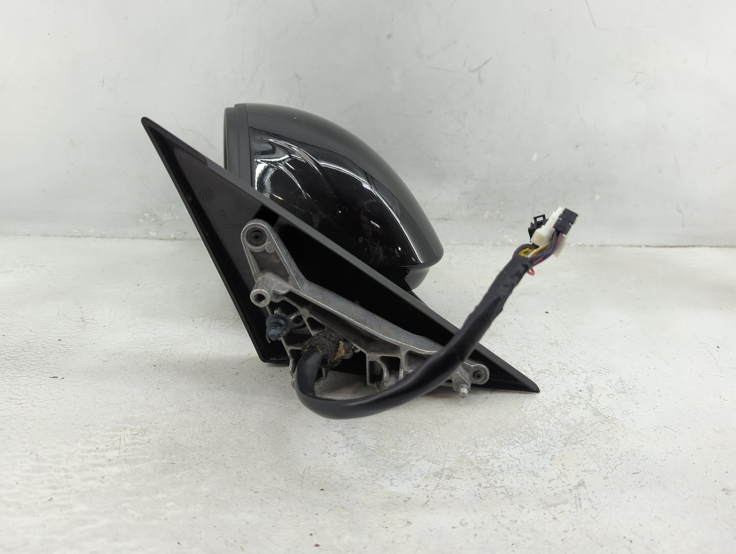 2020 Alfa Romeo Giulia Driver Side View Mirror - Left Door Mirror OEM Used - Oemusedautoparts1.com