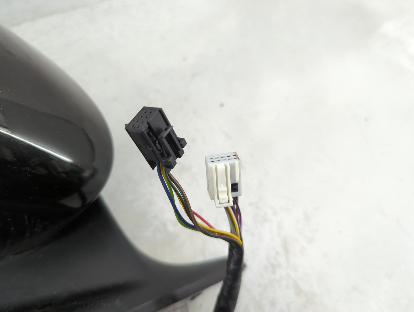 2020 Alfa Romeo Giulia Driver Side View Mirror - Left Door Mirror OEM Used - Oemusedautoparts1.com