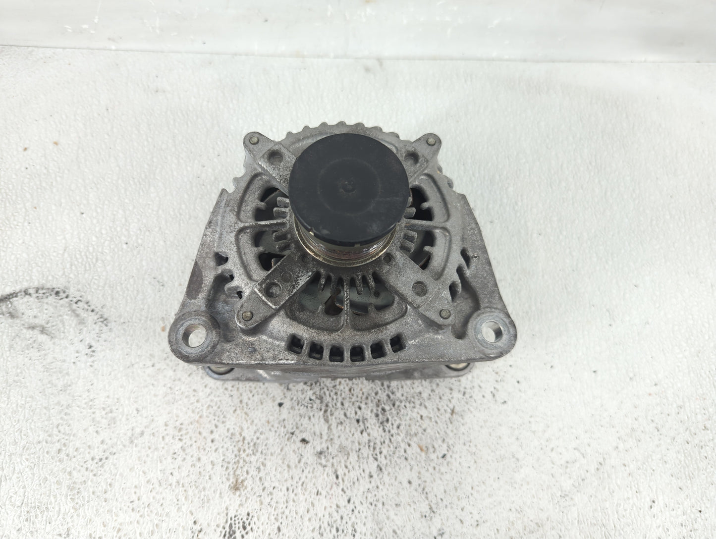 2020 Alfa Romeo Stelvio Alternator Replacement Generator Charging Assembly Engine OEM P/N:50559542 Fits Fits 2017 OEM Used A