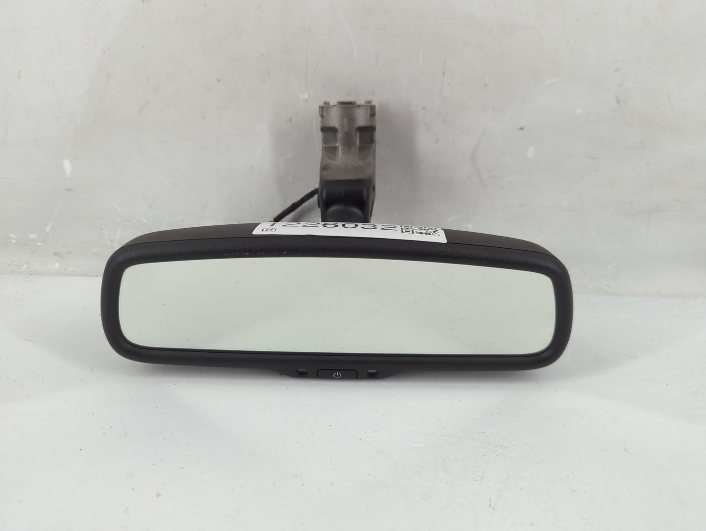 2020 Alfa Romeo Stelvio Interior Rear View Mirror Replacement OEM P/N:E11038303 Fits Fits 2017 OEM Used Auto Parts - Oemused