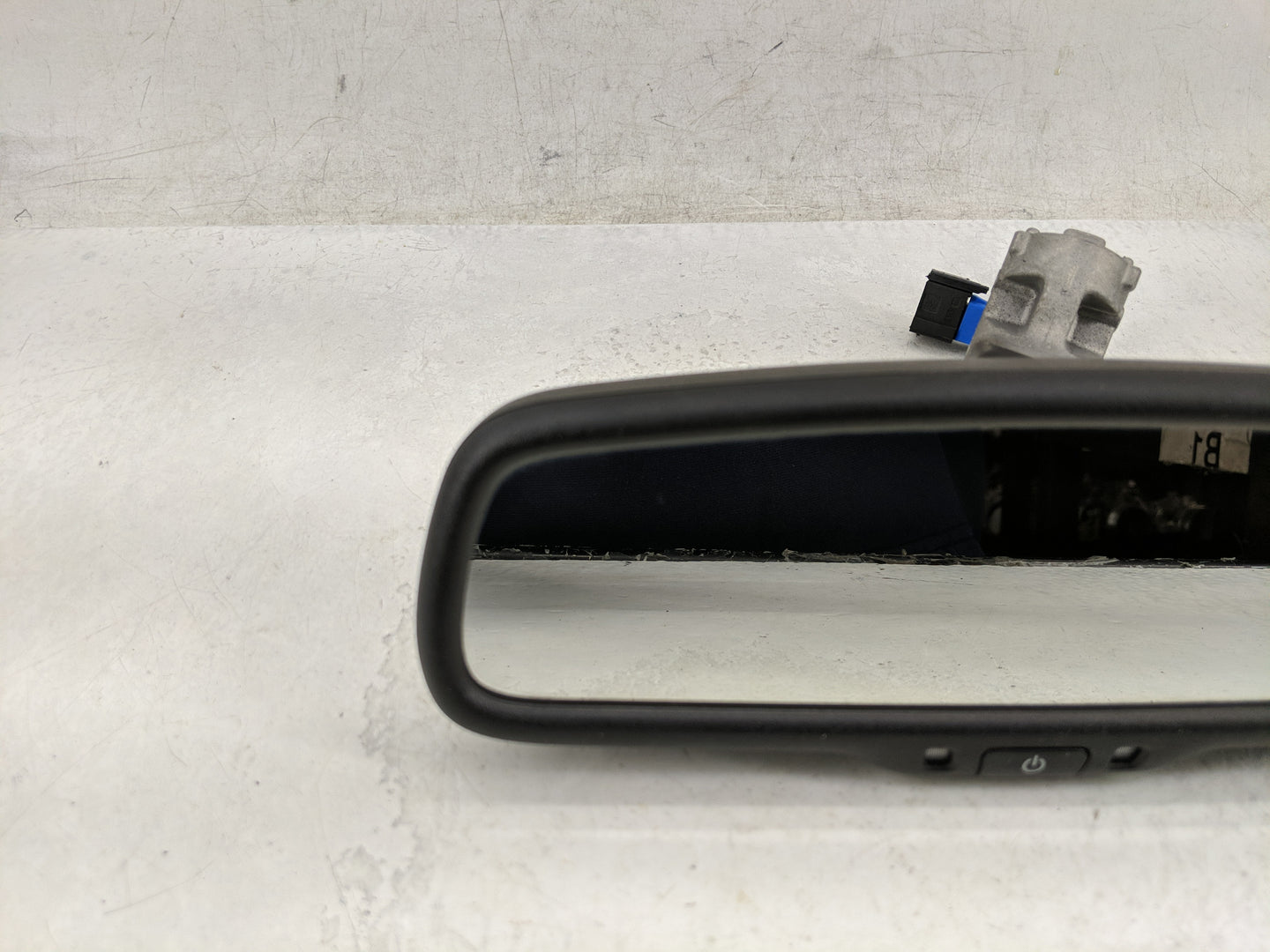2020 Alfa Romeo Stelvio Interior Rear View Mirror Replacement OEM P/N:E11038303 Fits Fits 2017 OEM Used Auto Parts - Oemused