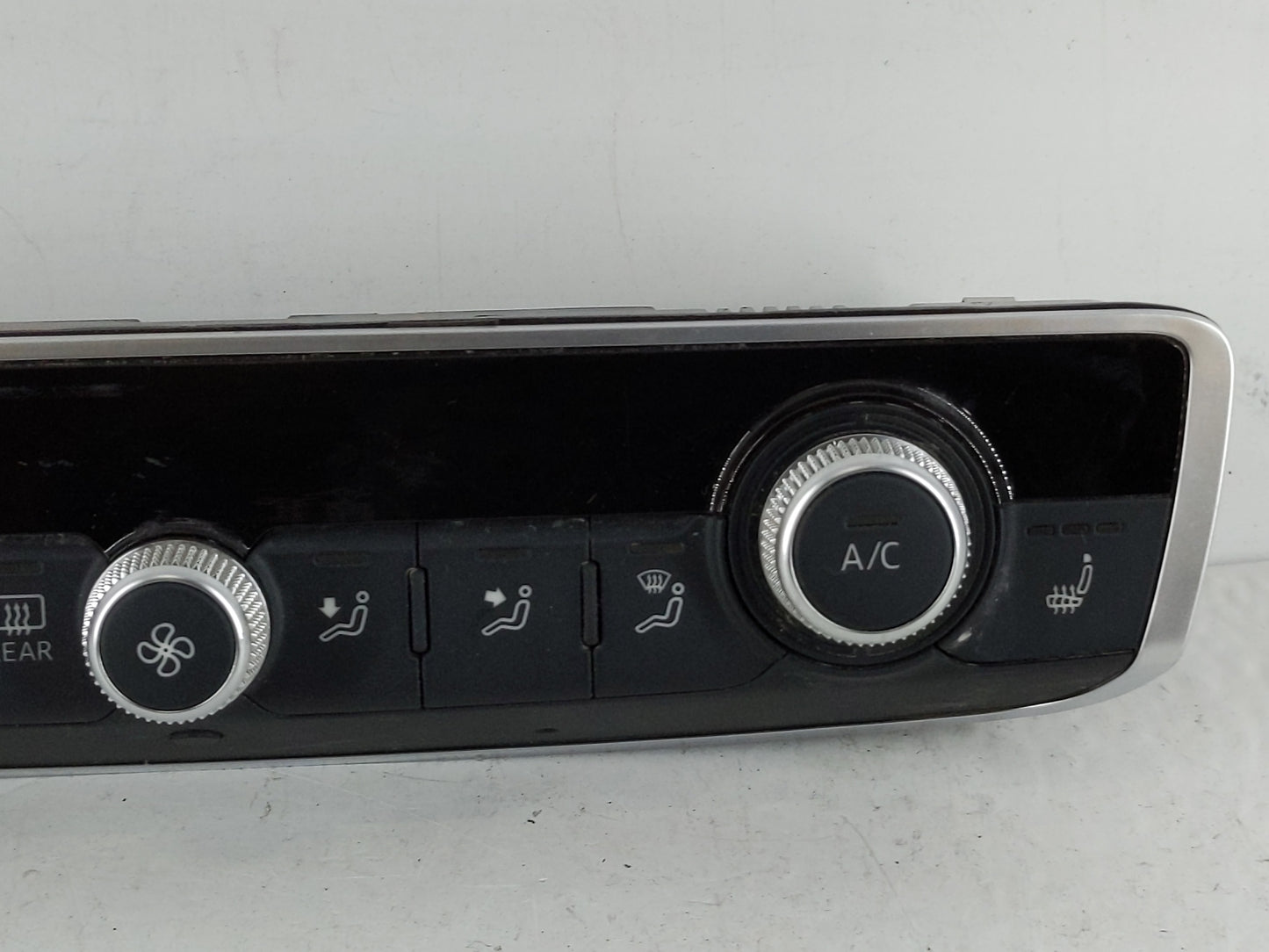 2020 Audi A3 Climate Control Module Temperature AC/Heater Replacement P/N:8V0 820 043 AL Fits OEM Used Auto Parts - Oemuseda