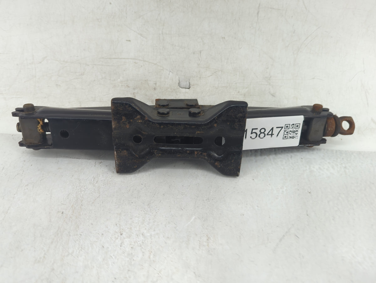 2020 Audi A3 Spare Scissor Car Jack - Oemusedautoparts1.com