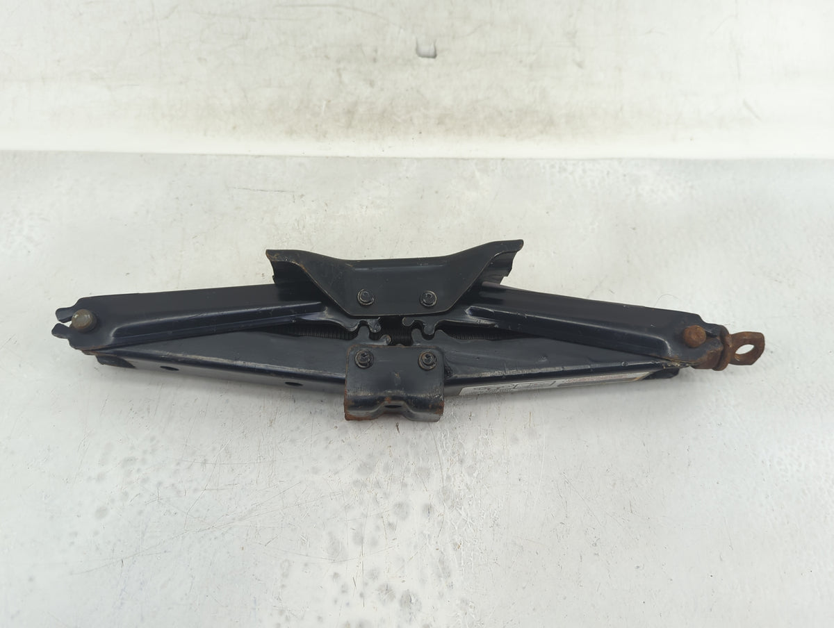 2020 Audi A3 Spare Scissor Car Jack - Oemusedautoparts1.com