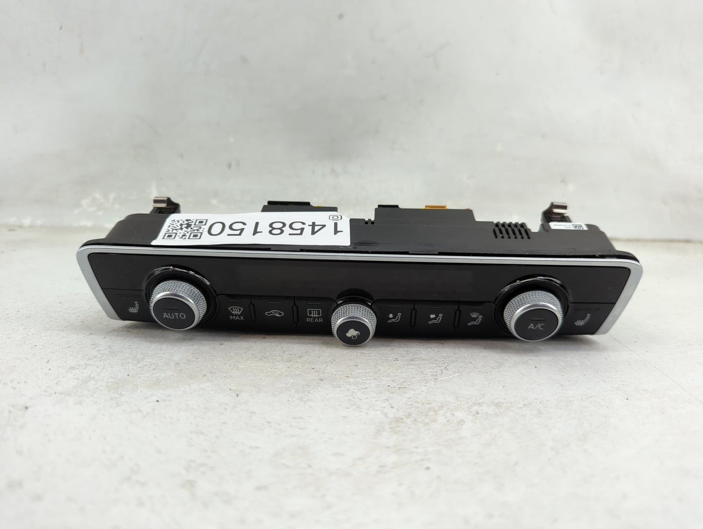 2020 Audi A3 Climate Control Module Temperature AC/Heater Replacement P/N:8V0 820 043 AL Fits OEM Used Auto Parts - Oemuseda