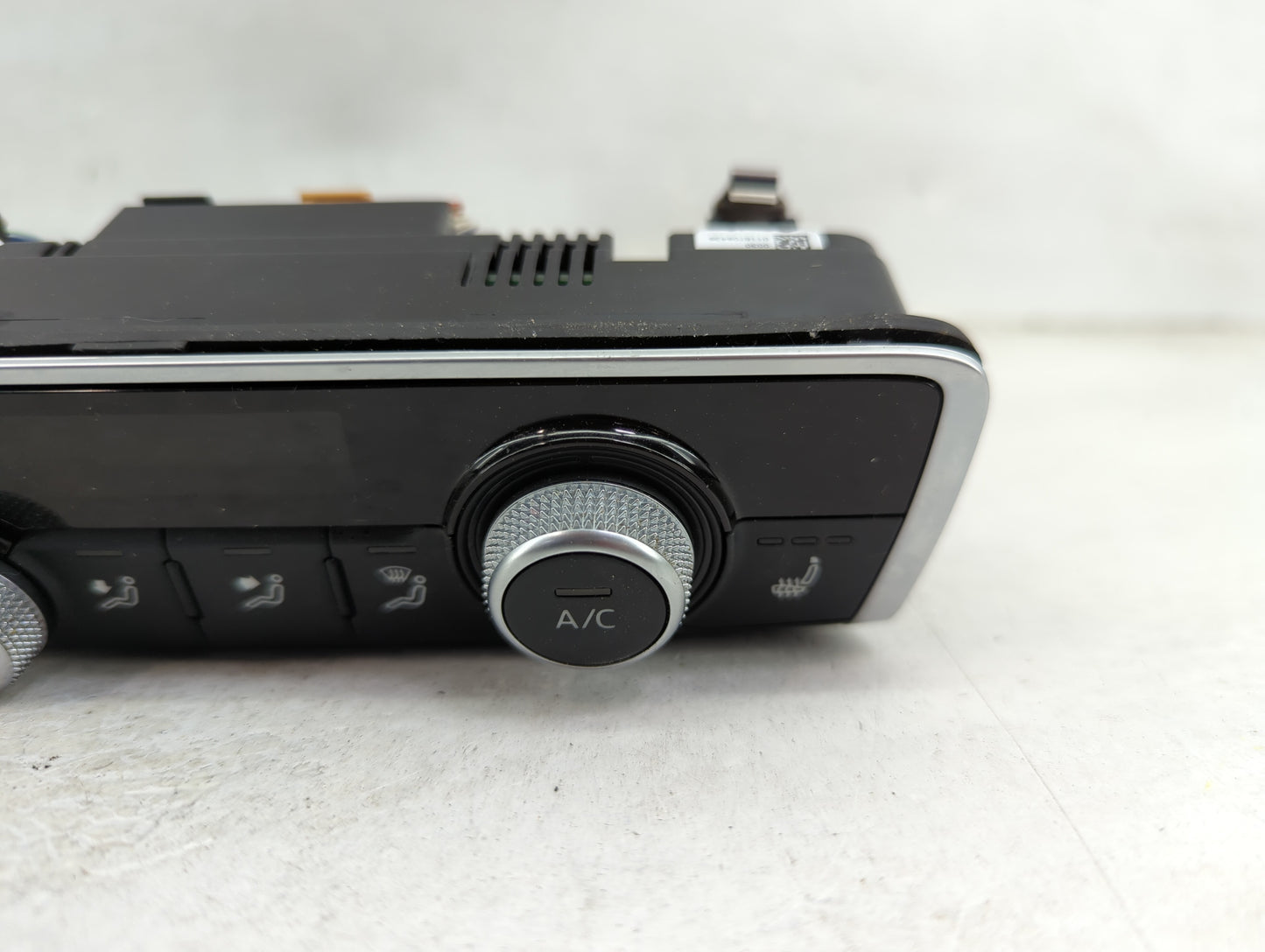 2020 Audi A3 Climate Control Module Temperature AC/Heater Replacement P/N:8V0 820 043 AL Fits OEM Used Auto Parts - Oemuseda