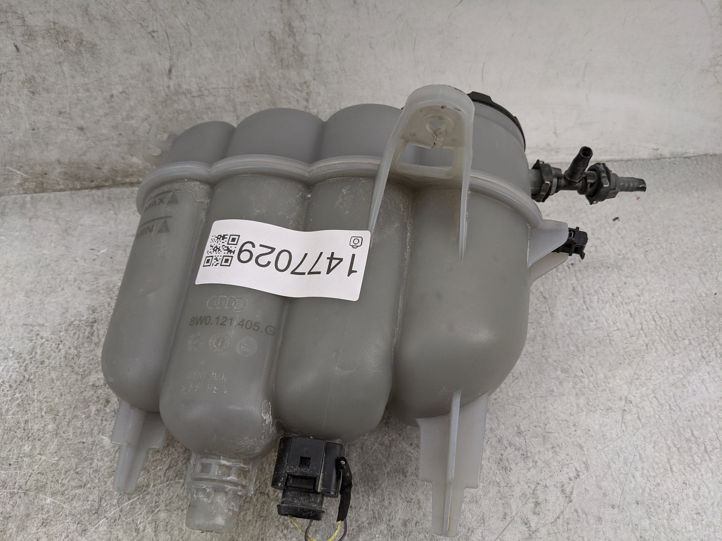 2017-2020 Audi A4 Radiator Coolant Overflow Expansion Tank Bottle - Oemusedautoparts1.com
