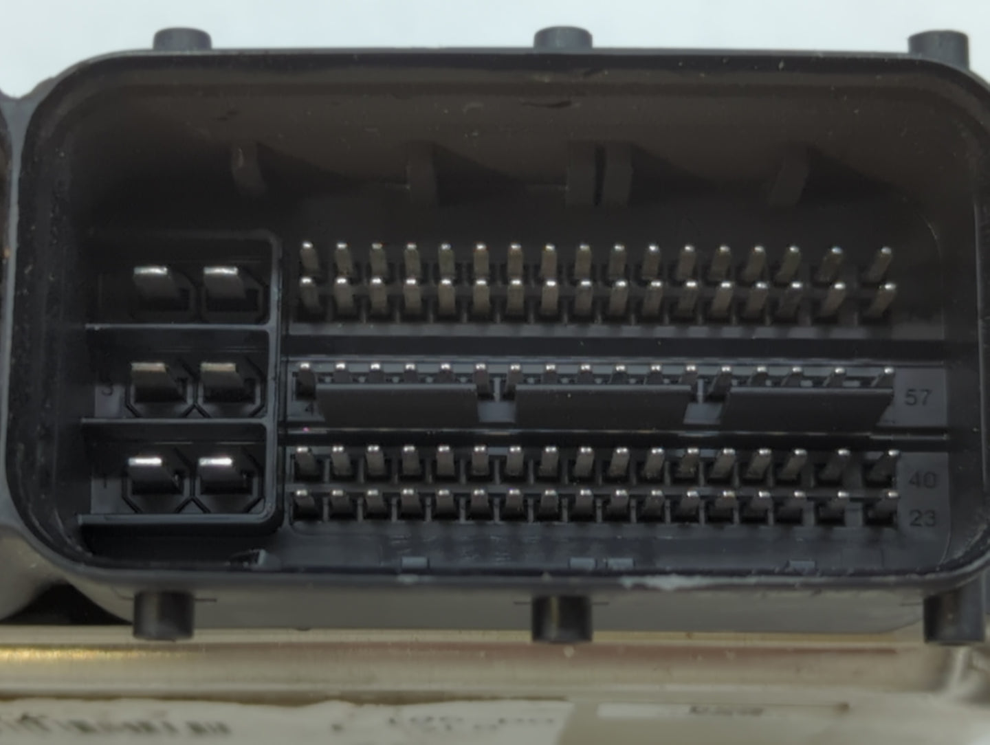 2020-2021 Audi A4 PCM Engine Control Computer ECU ECM PCU OEM P/N:06L 907 309 Fits Fits 2020 2021 OEM Used Auto Parts - Oemu