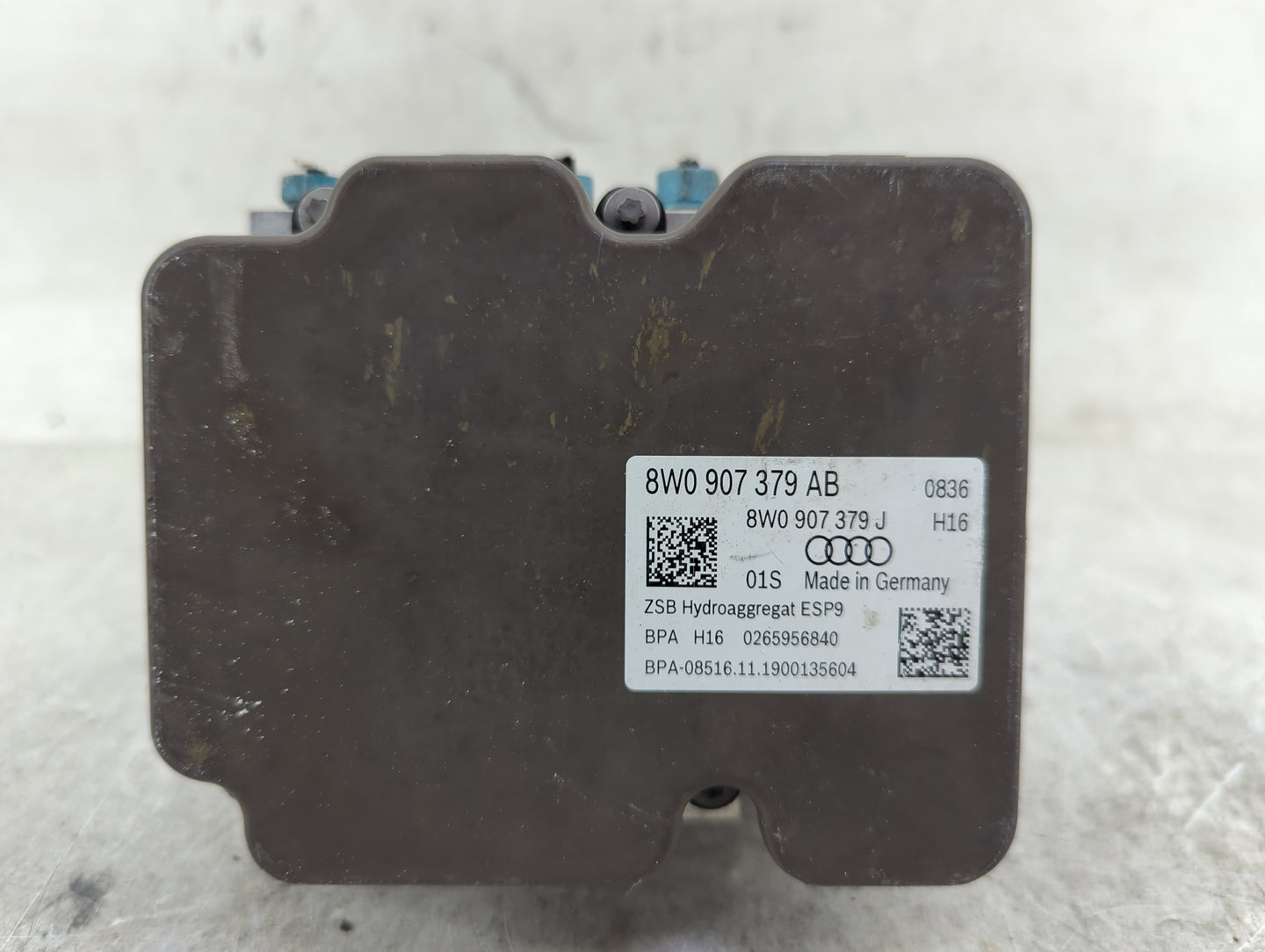 2020 Audi A5 ABS Pump Control Module Replacement P/N:8W0 907 379 AB Fits OEM Used Auto Parts - Oemusedautoparts1.com