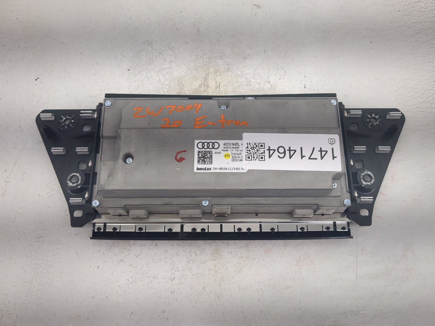 2020 Audi E-tron Information Display Screen - Oemusedautoparts1.com