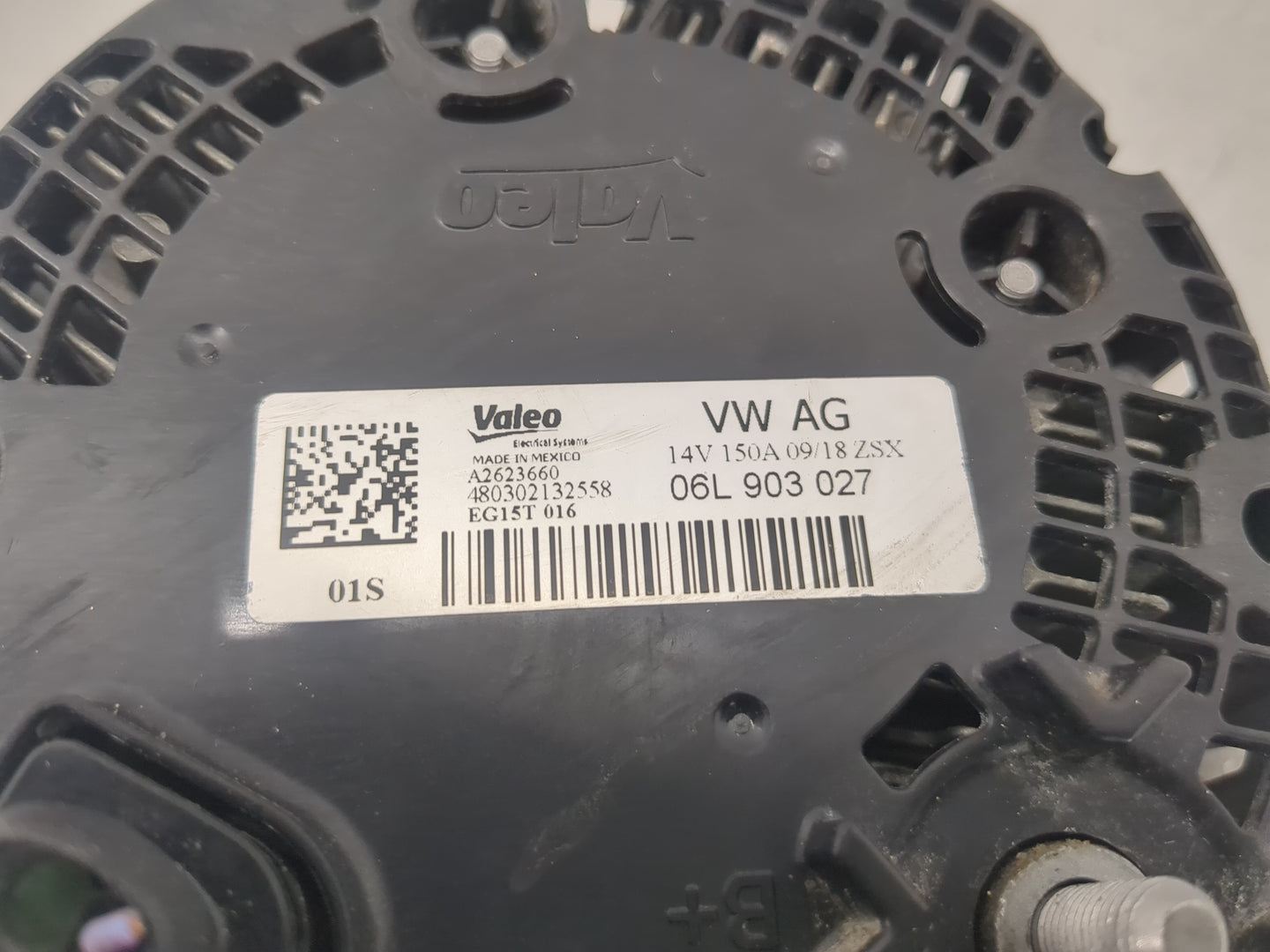 2018-2020 Audi Q5 Alternator Replacement Generator Charging Assembly Engine OEM P/N:06L 903 027 Fits Fits 2018 2019 2020 OEM