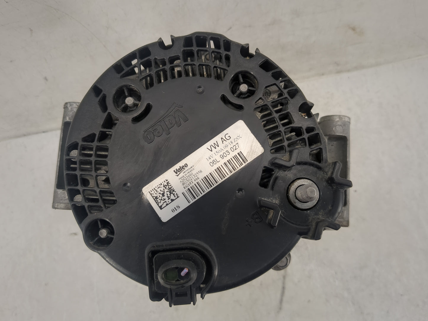 2018-2020 Audi Q5 Alternator Replacement Generator Charging Assembly Engine OEM P/N:06L 903 027 Fits Fits 2018 2019 2020 OEM