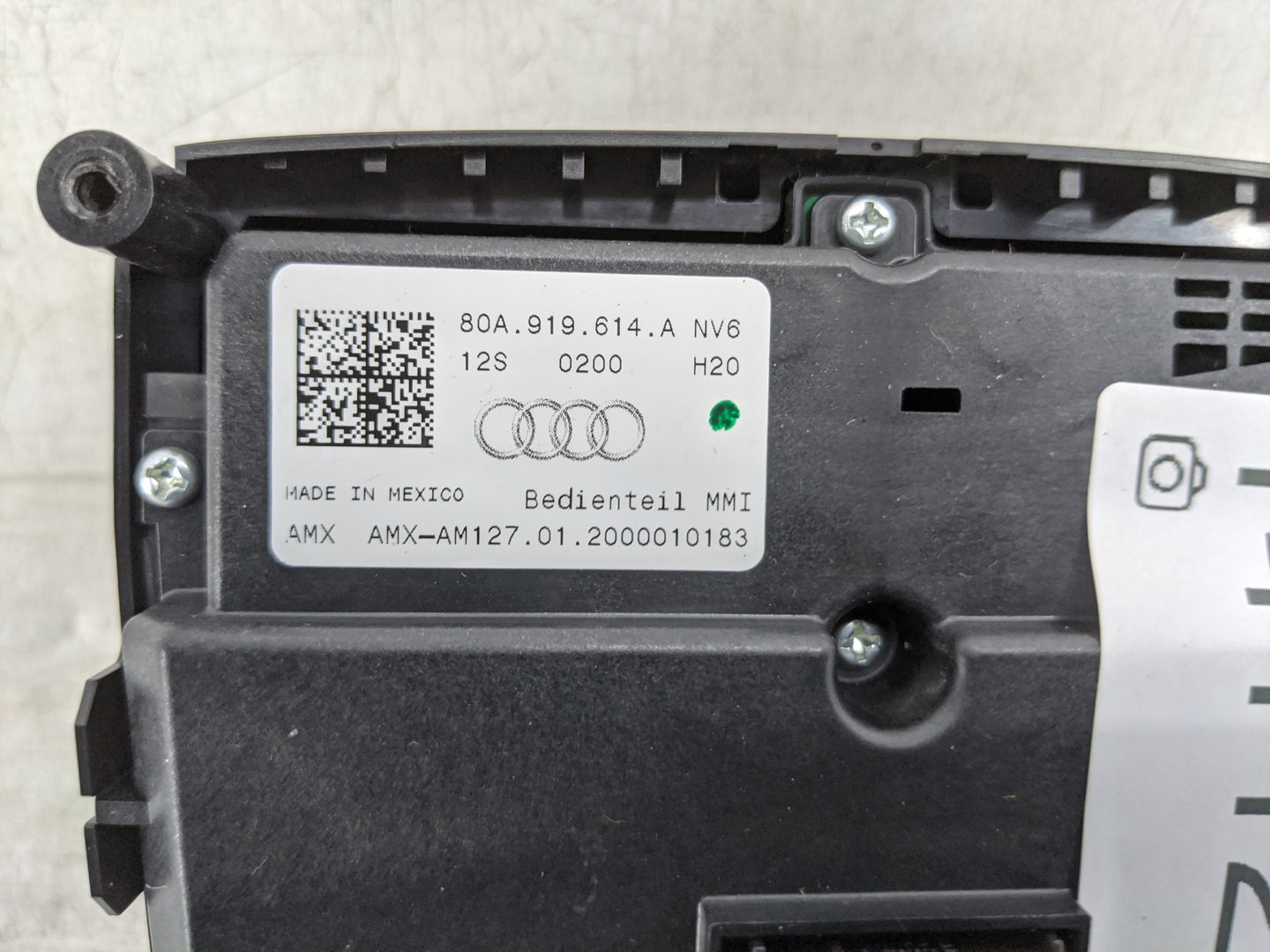 2020 Audi Q5 Radio AM FM Cd Player Receiver Replacement P/N:80A 919 614 A Fits OEM Used Auto Parts - Oemusedautoparts1.com