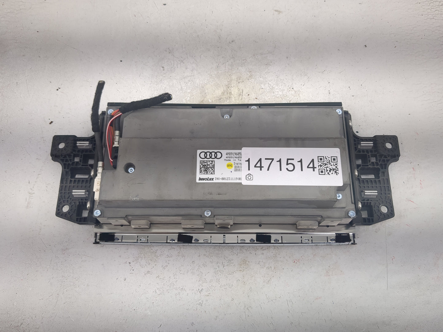 2020 Audi Rsq8 Information Display Screen - Oemusedautoparts1.com