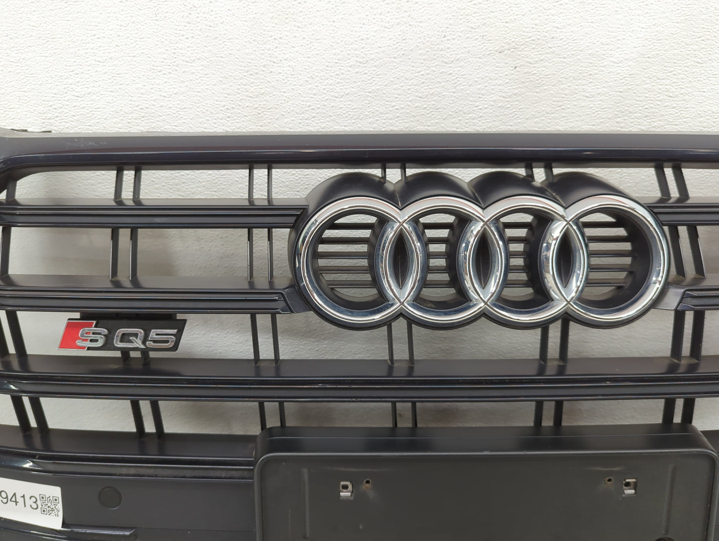 2018-2020 Audi Sq5 Front Grille Bumper Not Included - Oemusedautoparts1.com