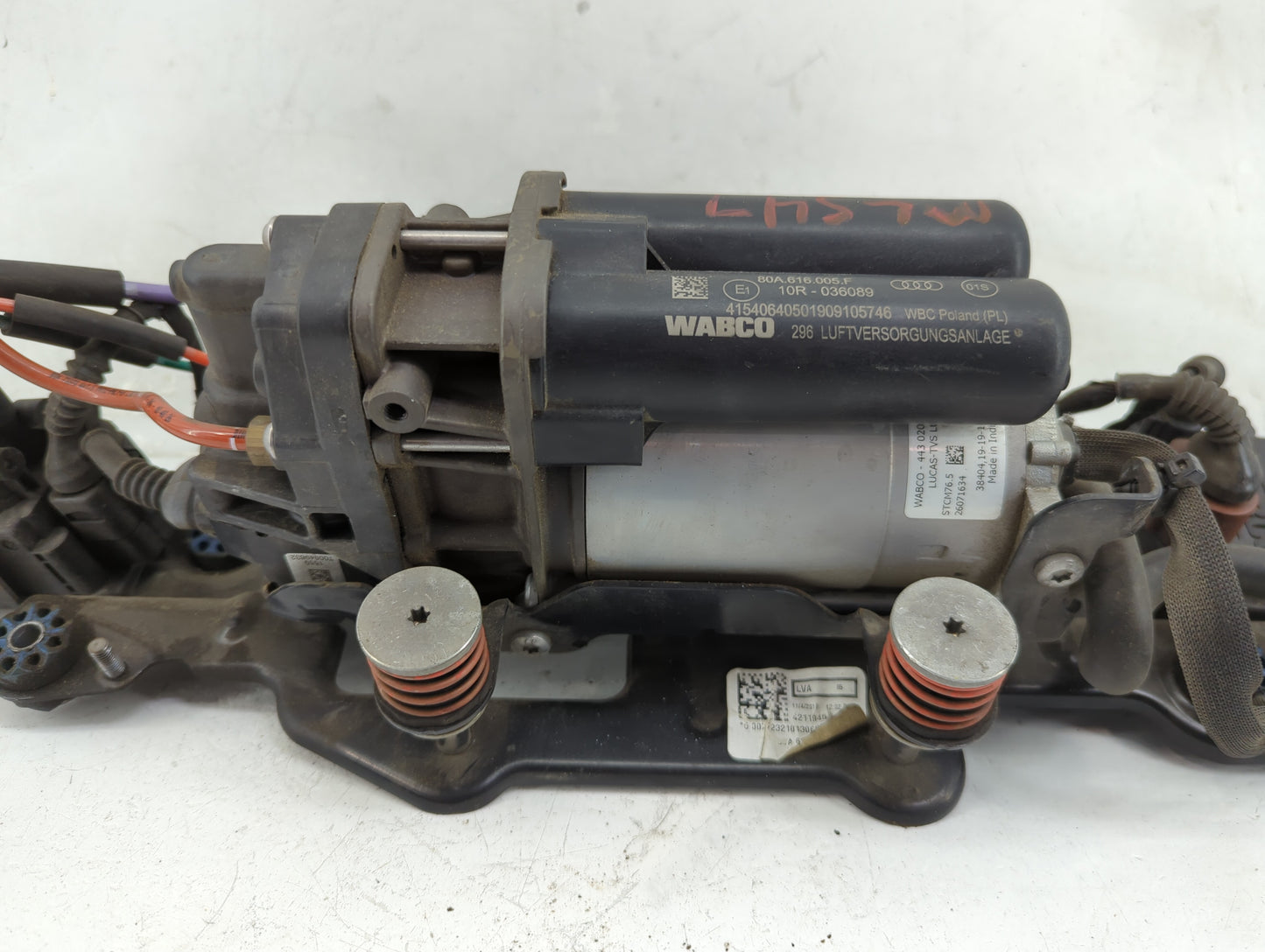 2018-2021 Audi Sq5 Air Suspension Pump 1460907 - Oemusedautoparts1.com