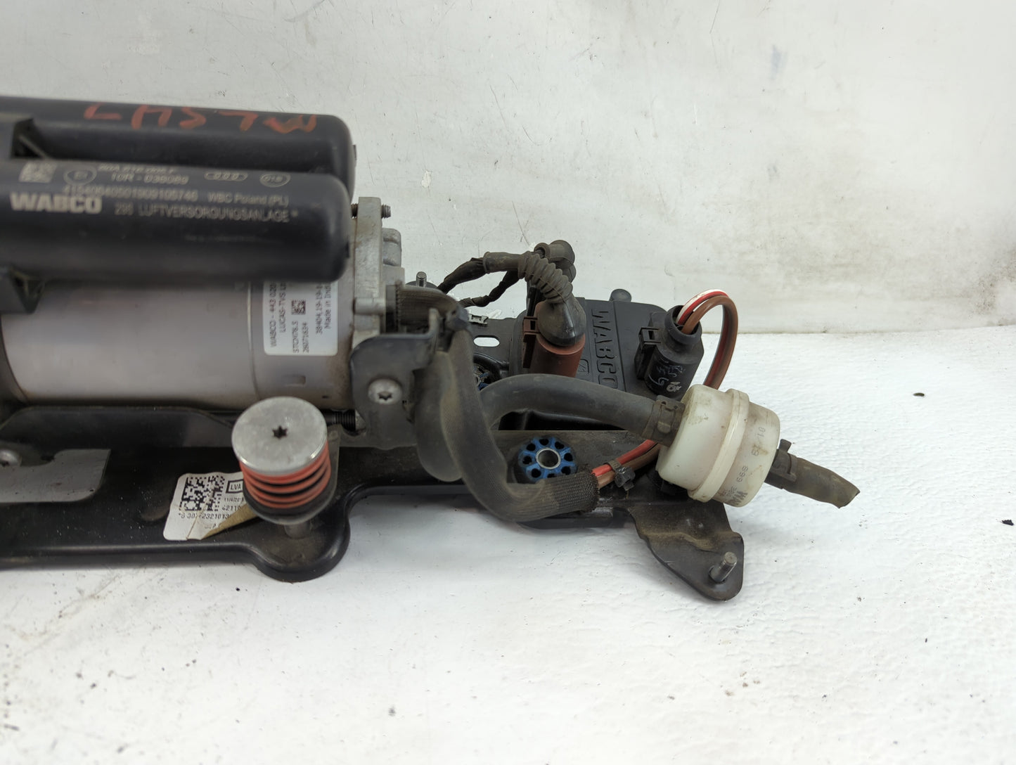 2018-2021 Audi Sq5 Air Suspension Pump - Oemusedautoparts1.com