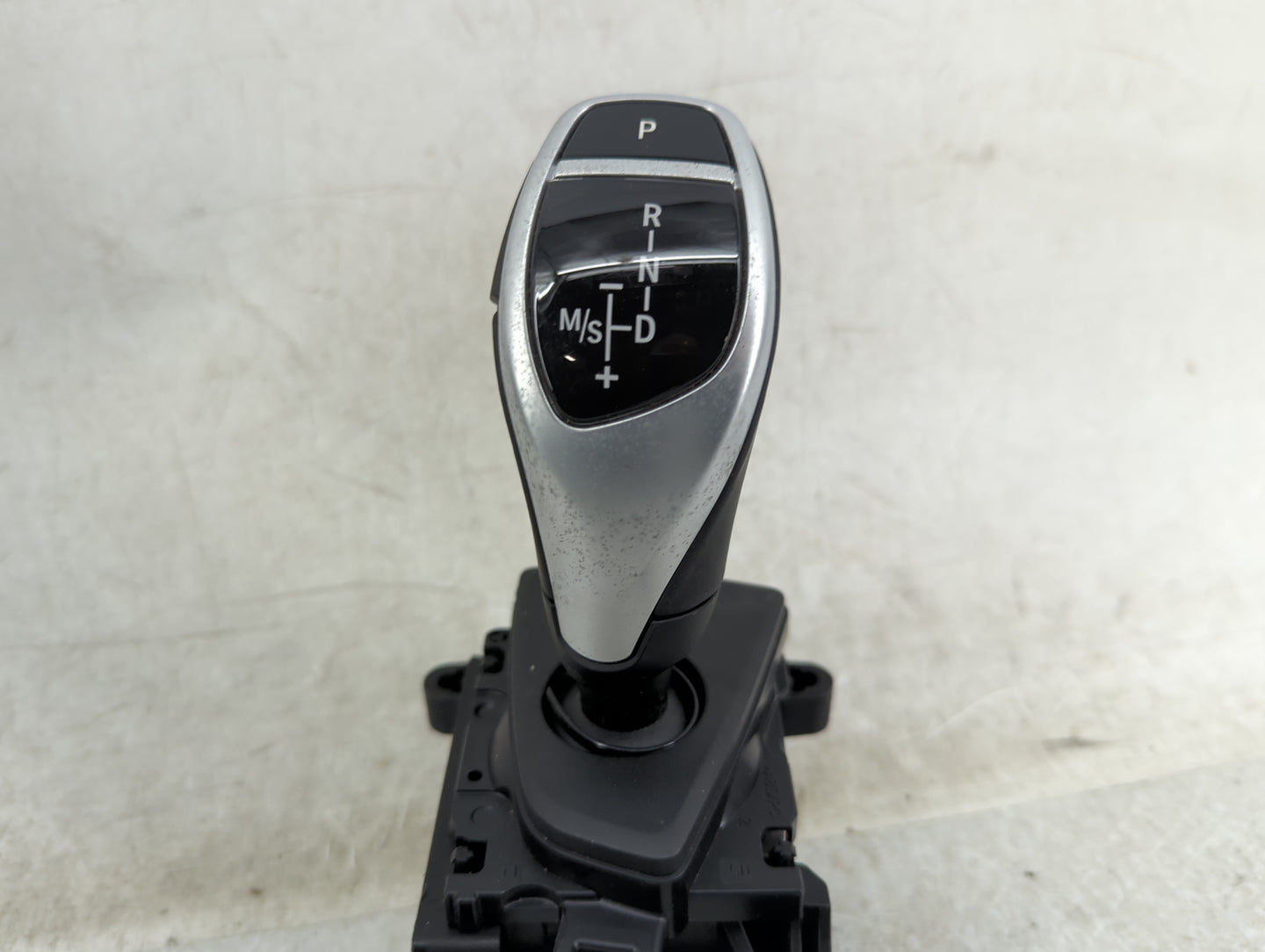 2020 Bmw 230i Floor Console Assembly Shifter - Oemusedautoparts1.com