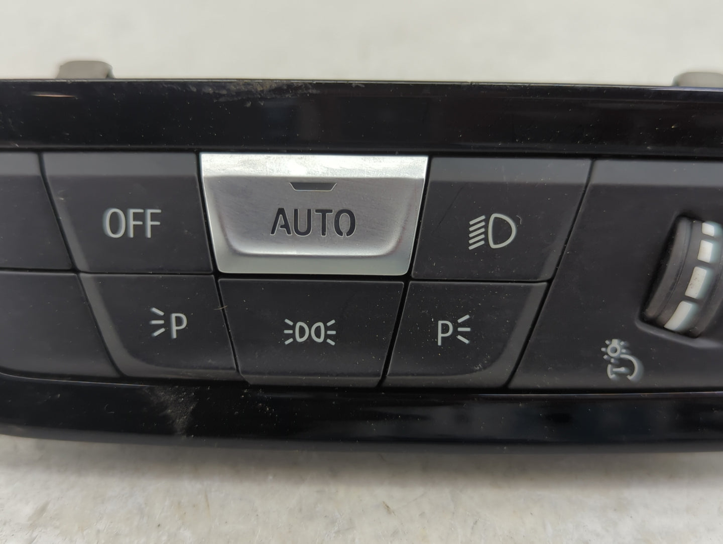 2020 Bmw 330i Headlight Head Light Switch Lamp Control E1084971 - Oemusedautoparts1.com