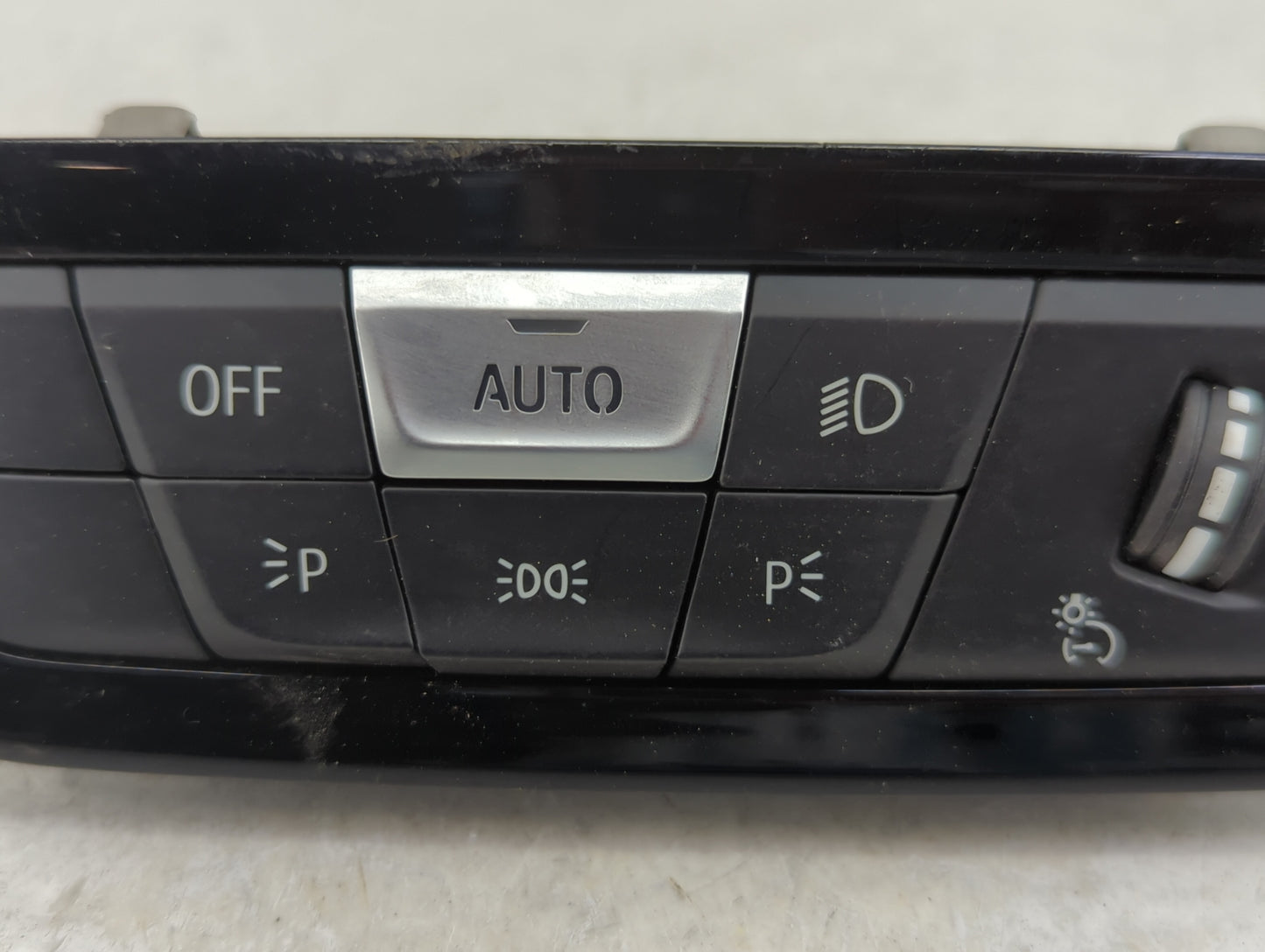 2020 Bmw 330i Headlight Head Light Switch Lamp Control E1084971 - Oemusedautoparts1.com