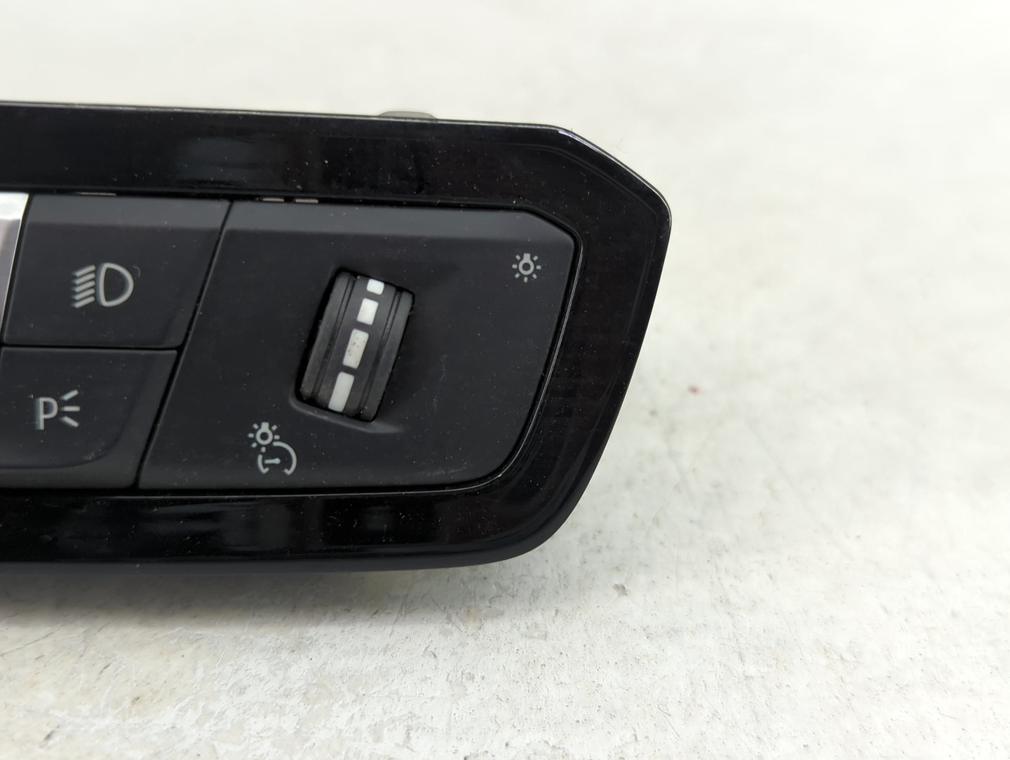 2020 Bmw 330i Headlight Head Light Switch Lamp Control E1084971 - Oemusedautoparts1.com