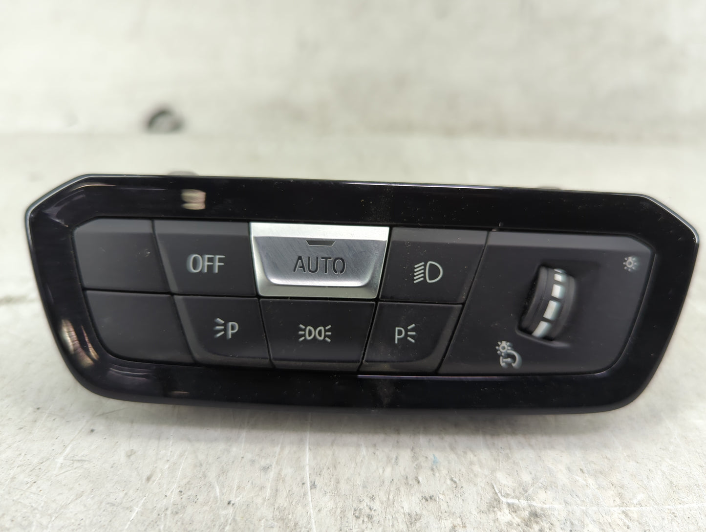 2020 Bmw 330i Headlight Lamp Control Switch - Oemusedautoparts1.com
